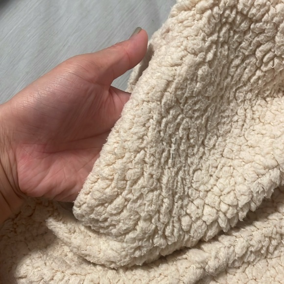 Cream White Sherpa/ Teddy Jacket - Picture 5 of 5